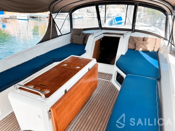 Jeanneau 54 - Yacht Charter Sailica