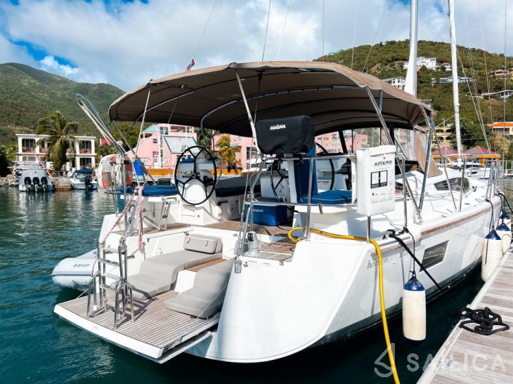 Jeanneau 54 - Yacht Charter Sailica