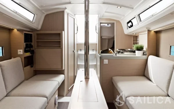 Oceanis 30.1 - Yacht Charter Sailica