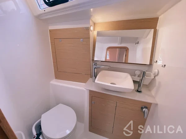 Dufour 390 Grand Large - Yacht Charter Sailica