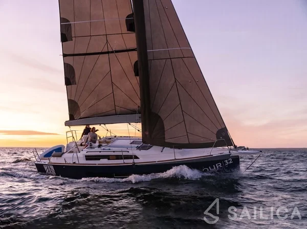 Dufour 32 - Yacht Charter Sailica