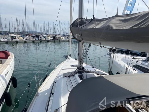 Dufour 32 - Yacht Charter Sailica