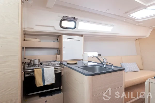 Dufour 32 - Yacht Charter Sailica