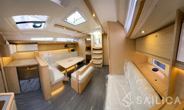 Dufour 430 - Yacht Charter Sailica