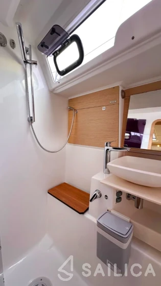 Dufour 430 - Yacht Charter Sailica