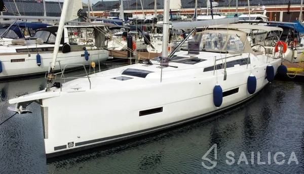 Dufour 430 - Yacht Charter Sailica