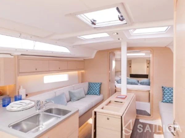 Dufour 37 - Yacht Charter Sailica