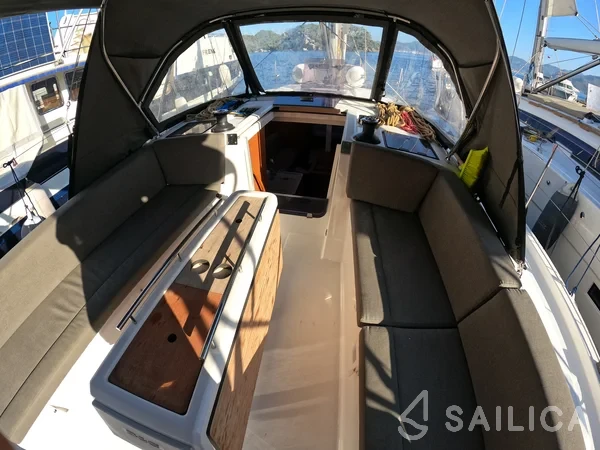 Dufour 37 - Yacht Charter Sailica