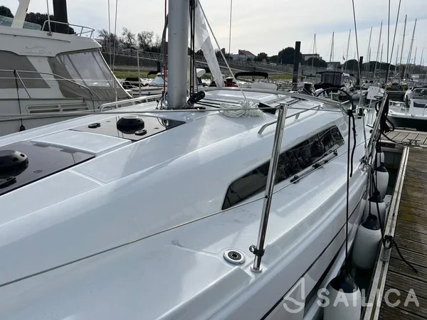 Oceanis 30.1 - Yacht Charter Sailica