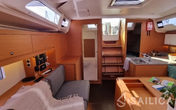 Dufour 37 - Yacht Charter Sailica