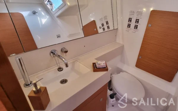 Dufour 37 - Yacht Charter Sailica