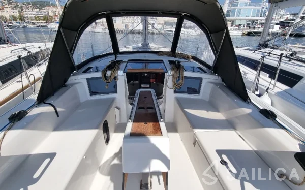Dufour 37 - Yacht Charter Sailica