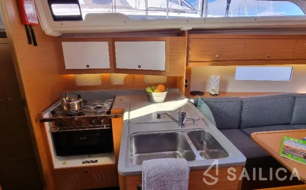 Dufour 37 - Yacht Charter Sailica