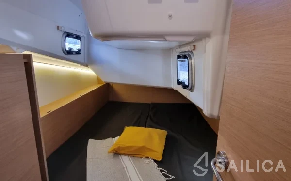 Sun Odyssey 380 - Yacht Charter Sailica