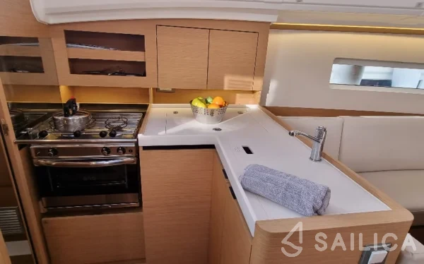 Sun Odyssey 380 - Yacht Charter Sailica
