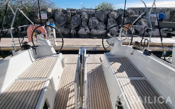 Sun Odyssey 380 - Yacht Charter Sailica