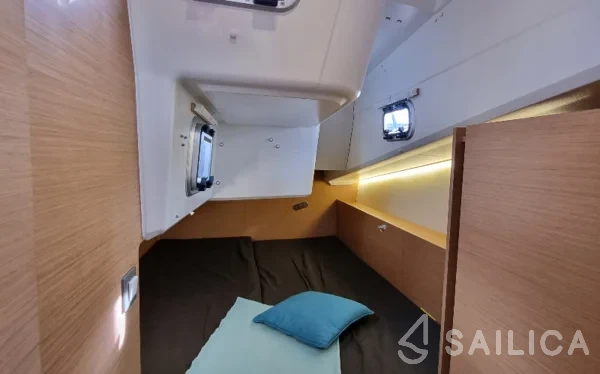 Sun Odyssey 380 - Yacht Charter Sailica