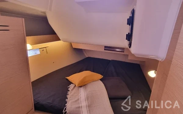Dufour 430 - Yacht Charter Sailica