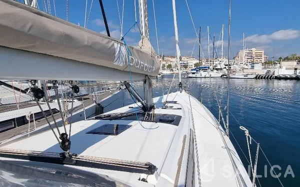 Dufour 430 - Yacht Charter Sailica