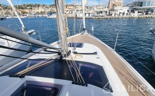 Dufour 37 - Yacht Charter Sailica