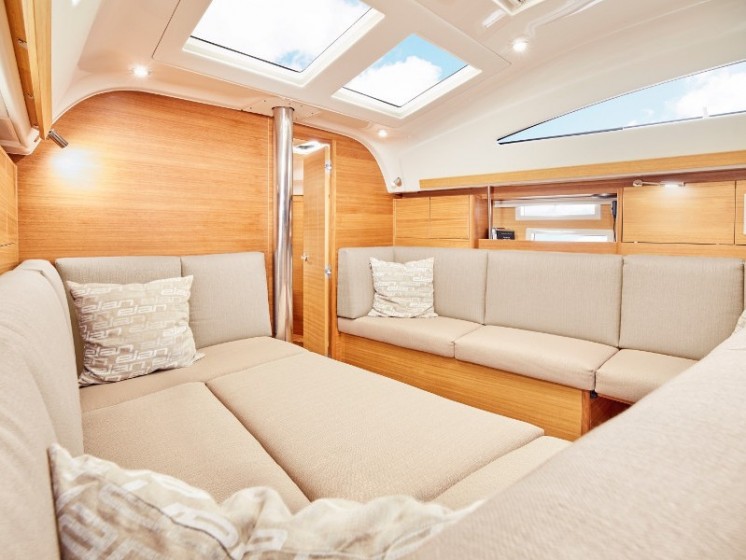 Elan 40.1 - Yacht Charter Sailica