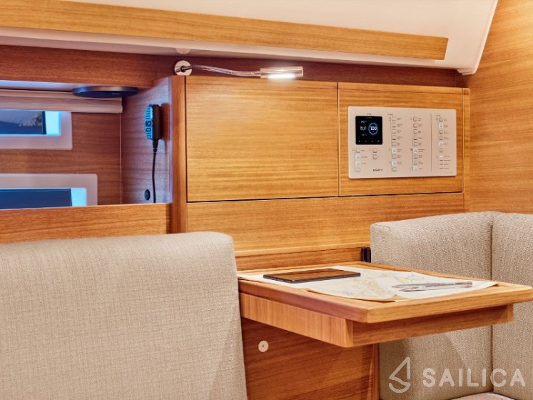 Elan 40.1 - Yacht Charter Sailica