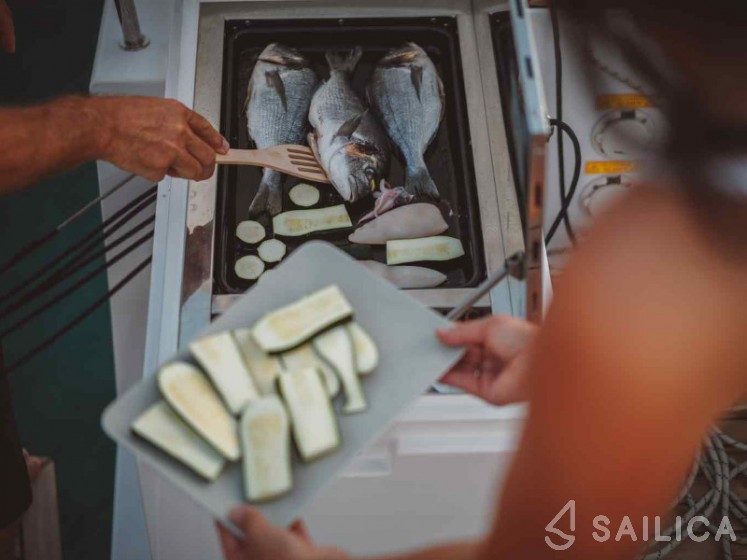 Elan 40.1 - Yacht Charter Sailica