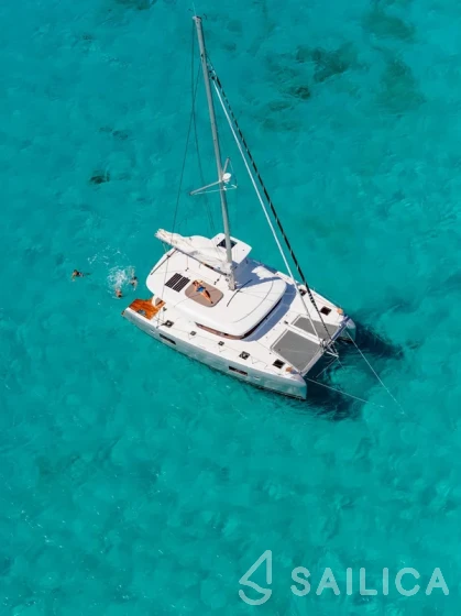 Lagoon 42 - Yacht Charter Sailica