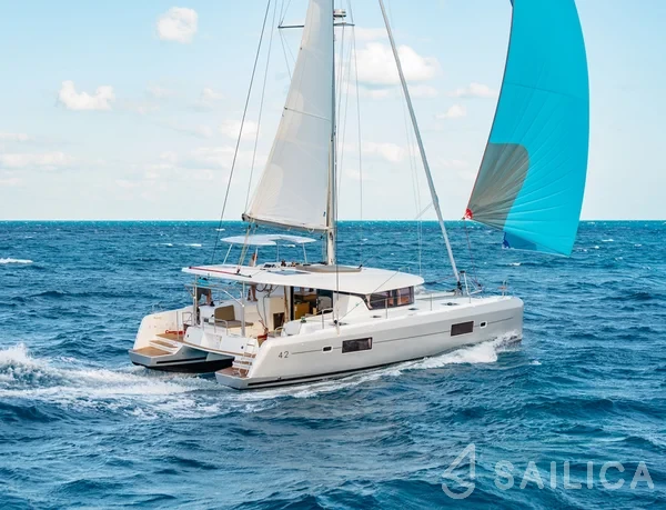 Lagoon 42 - Yacht Charter Sailica
