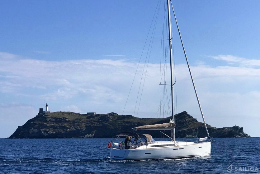 Sun Odyssey 440 - Yacht Charter Sailica