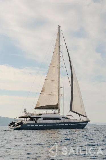 Motoryacht - Yacht Charter Sailica