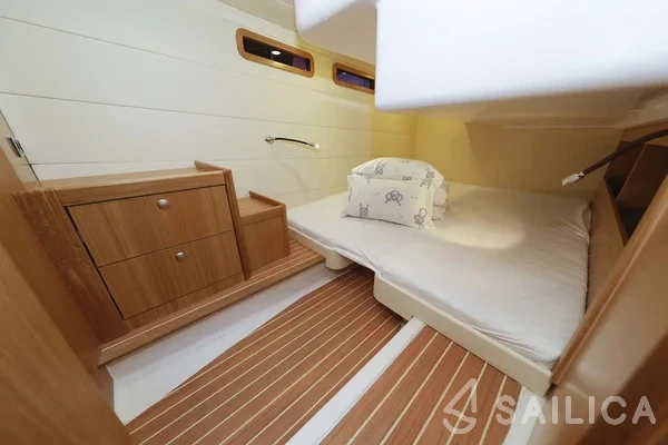Adriana 44 - Yacht Charter Sailica