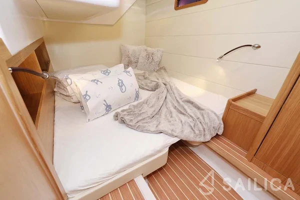 Adriana 44 - Yacht Charter Sailica