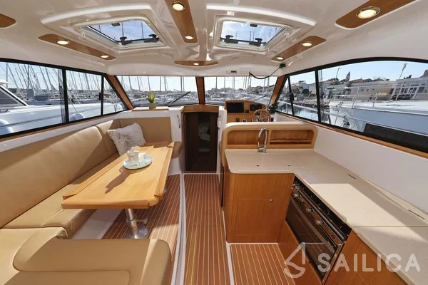 Adriana 44 - Yacht Charter Sailica