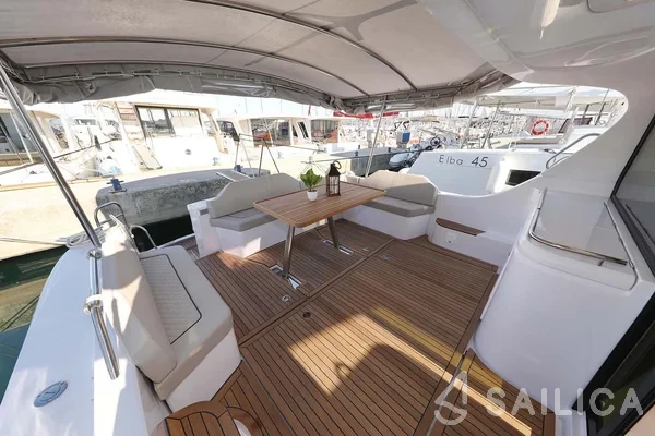 Adriana 44 - Yacht Charter Sailica