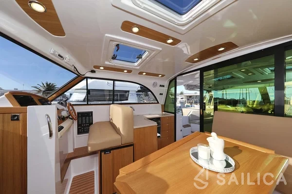 Adriana 44 - Yacht Charter Sailica