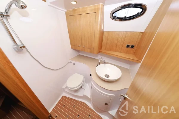 Adriana 44 - Yacht Charter Sailica