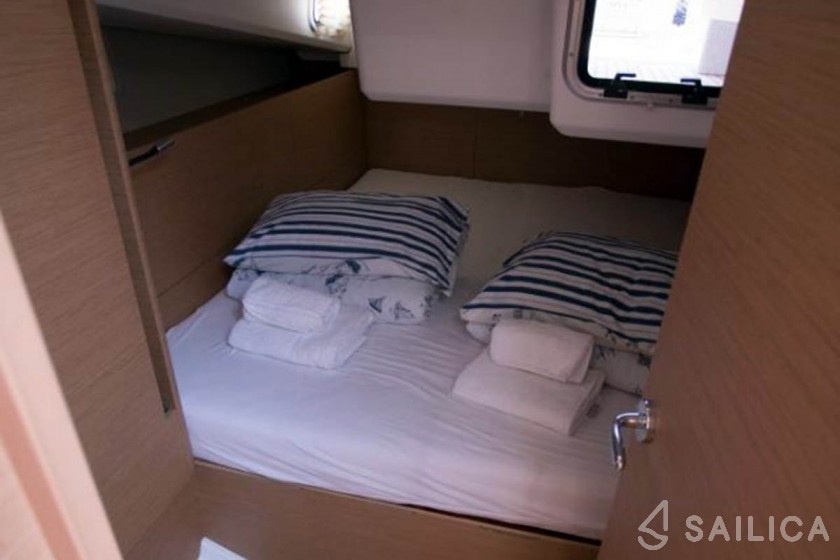 Sun Odyssey 440 - Yacht Charter Sailica