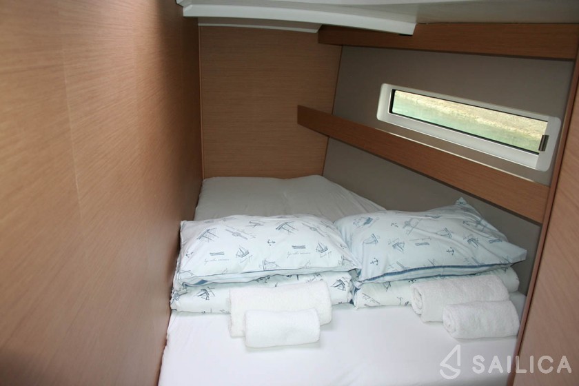 Sun Odyssey 440 - Yacht Charter Sailica
