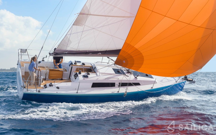 Hanse 315 - Yacht Charter Sailica