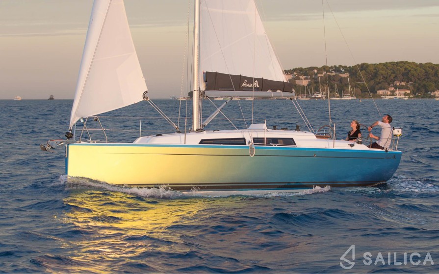 Hanse 315 - Yacht Charter Sailica