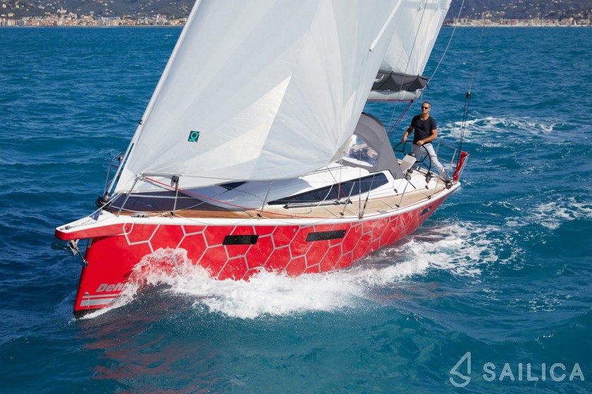 Dehler 38 SQ - Yacht Charter Sailica