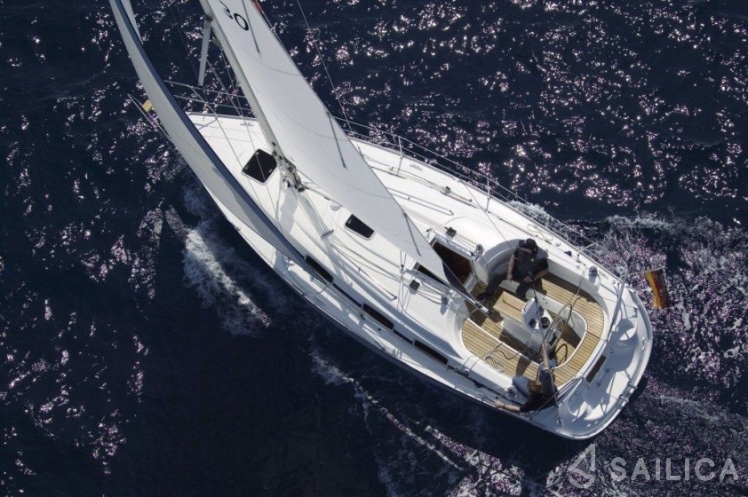 Bavaria 30 - Yacht Charter Sailica