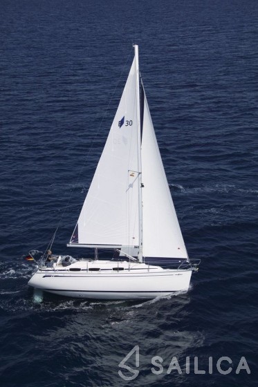 Bavaria 30 - Yacht Charter Sailica
