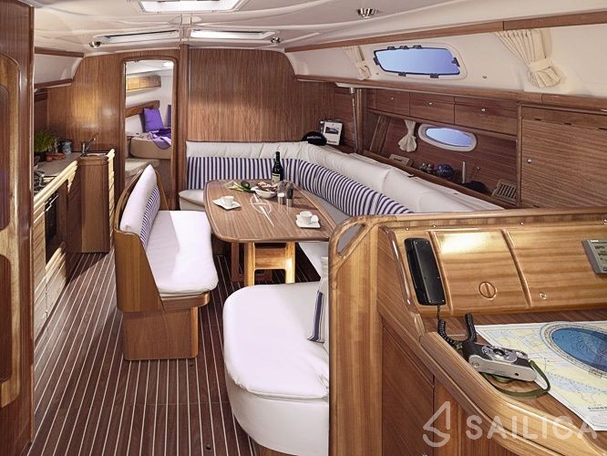 Bavaria 39 Cruiser - Yacht Charter Sailica