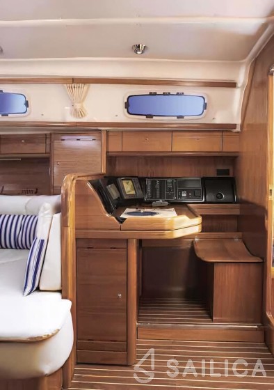 Bavaria 39 Cruiser - Yacht Charter Sailica