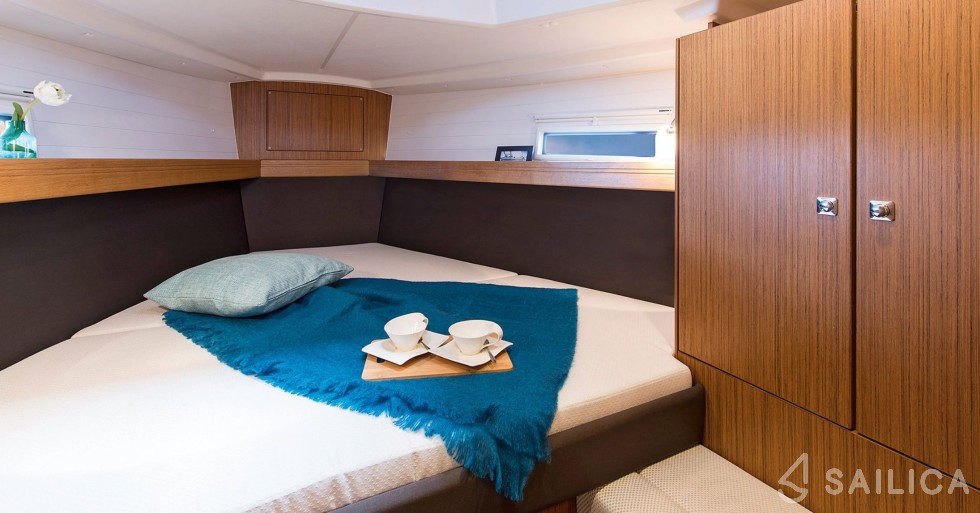 Bavaria 37 Cruiser - Yacht Charter Sailica