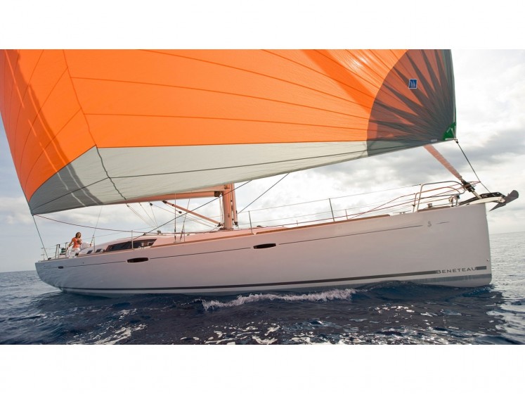 Oceanis 54 - Yacht Charter Sailica