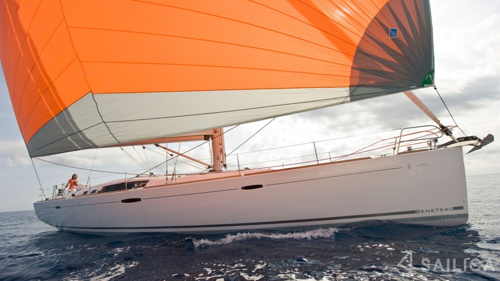 Oceanis 54 - Yacht Charter Sailica