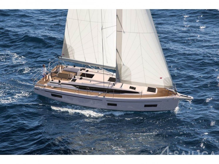 Bavaria C38 - Yacht Charter Sailica